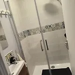 A1 Champagne - 200 M2 14 Personnes 2 Toilets 4 Showers - Hyper Centre - En Champagne