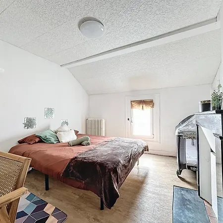 A1 Champagne - 200 M2 14 Personnes 2 Toilets 4 Showers - Hyper Centre - En Champagne Châlons-en-Champagne