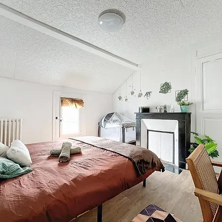 A1 Champagne - 200 M2 14 Personnes 2 Toilets 4 Showers - Hyper Centre - En Champagne Châlons-en-Champagne