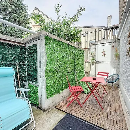 A1 Champagne - 200 M2 14 Personnes 2 Toilets 4 Showers - Hyper Centre - En Champagne Châlons-en-Champagne