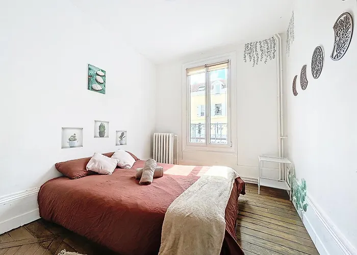 A1 Champagne - 200 M2 14 Personnes 2 Toilets 4 Showers - Hyper Centre - En Champagne Feriehus