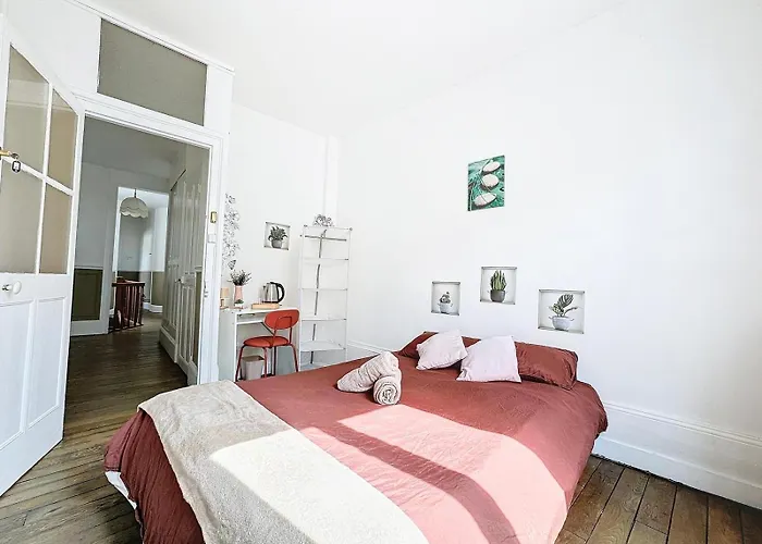 A1 Champagne - 200 M2 14 Personnes 2 Toilets 4 Showers - Hyper Centre - En Champagne Feriehus *