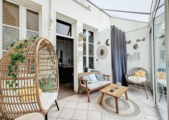 Feriehus A1 Champagne - 200 M2 14 Personnes 2 Toilets 4 Showers - Hyper Centre - En Champagne *